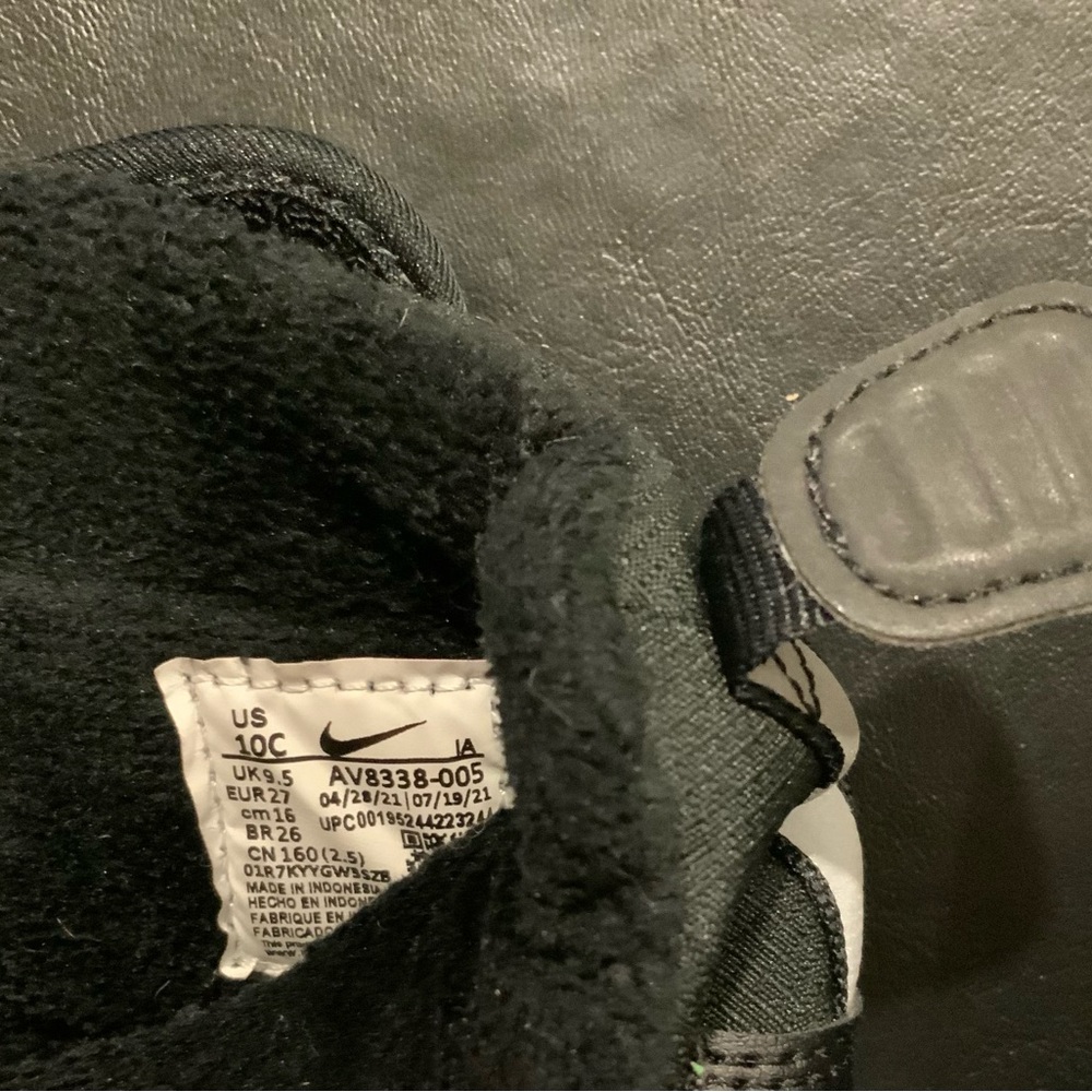 Nike Kids Novice High-Top Sneaker Boot - Picture 7 of 9